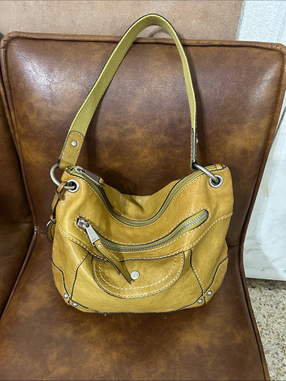 Vintage Fossil Leather Shoulder Bag - Women's Casual Hobo